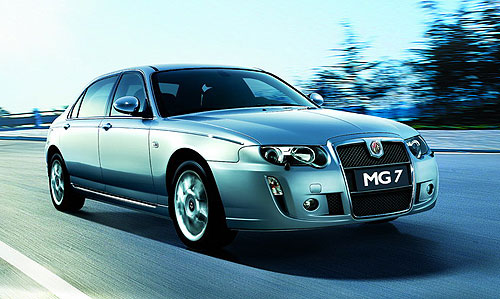 名爵mg 7拥有英系车型优雅复古的设计风格,而价格上又不像